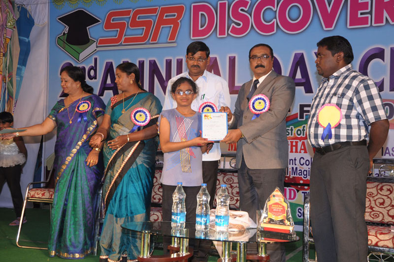 Prize Distribution – Humming Bird Education
